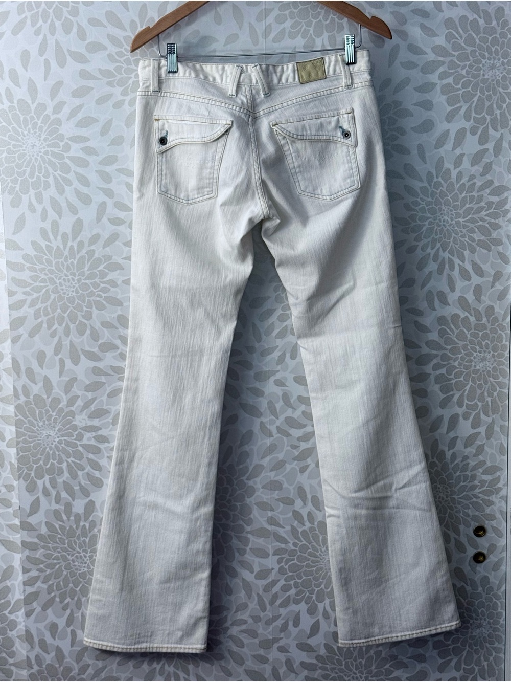 Vintage Y2K Agave Nectar Women’s 29 White Low Rise Sexy Flare Jeans Flap Pocket